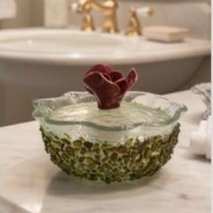 Crashed glass bowl with burgundy rose cover/Table & Tailor