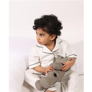 Pajama Set with toys / Tatlo