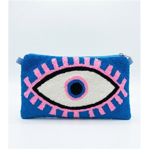 Large Eye Clutch