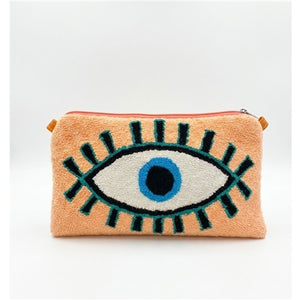 Large Eye Clutch