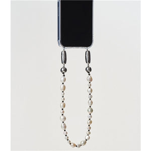Multi Pearl Wristlet/Pearl black