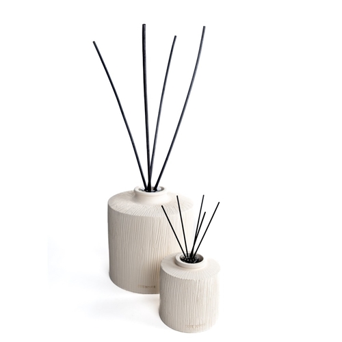 DIFFUSEUR CERAMIQUE STRIEE BLANC/FLEUR D'ORANGER